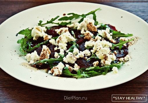 Carpaccio de betteraves rôties avec roquette et chèvredu fromage