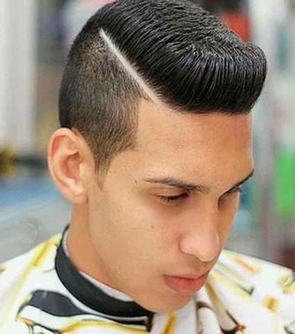 Coiffure masculine pompadour